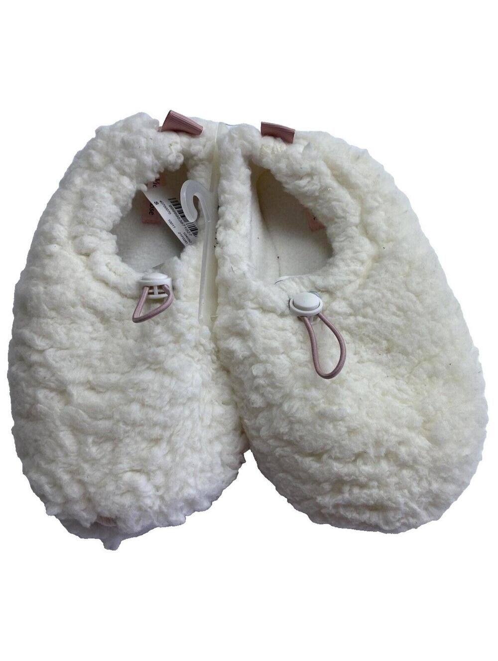 Women’s Cozy Slippers Small Size Brand New with Tags Comfortable Indoor Footwear